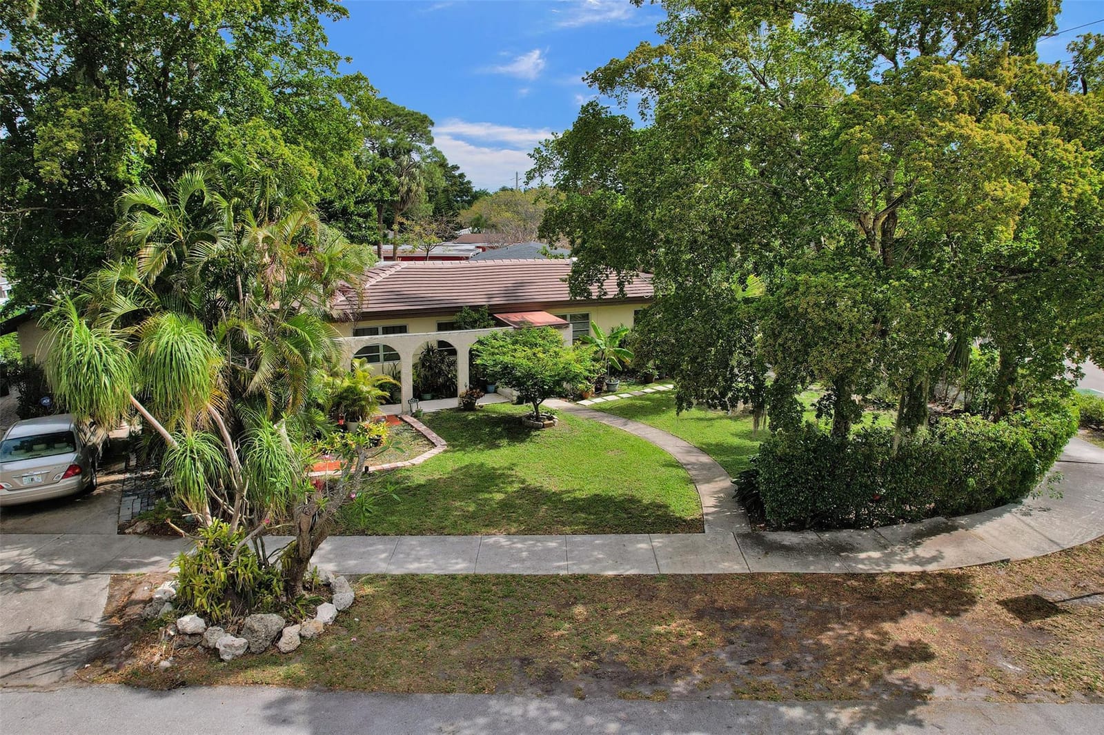1109 NE 16th Place, Fort Lauderdale, FL 33305 photo 2