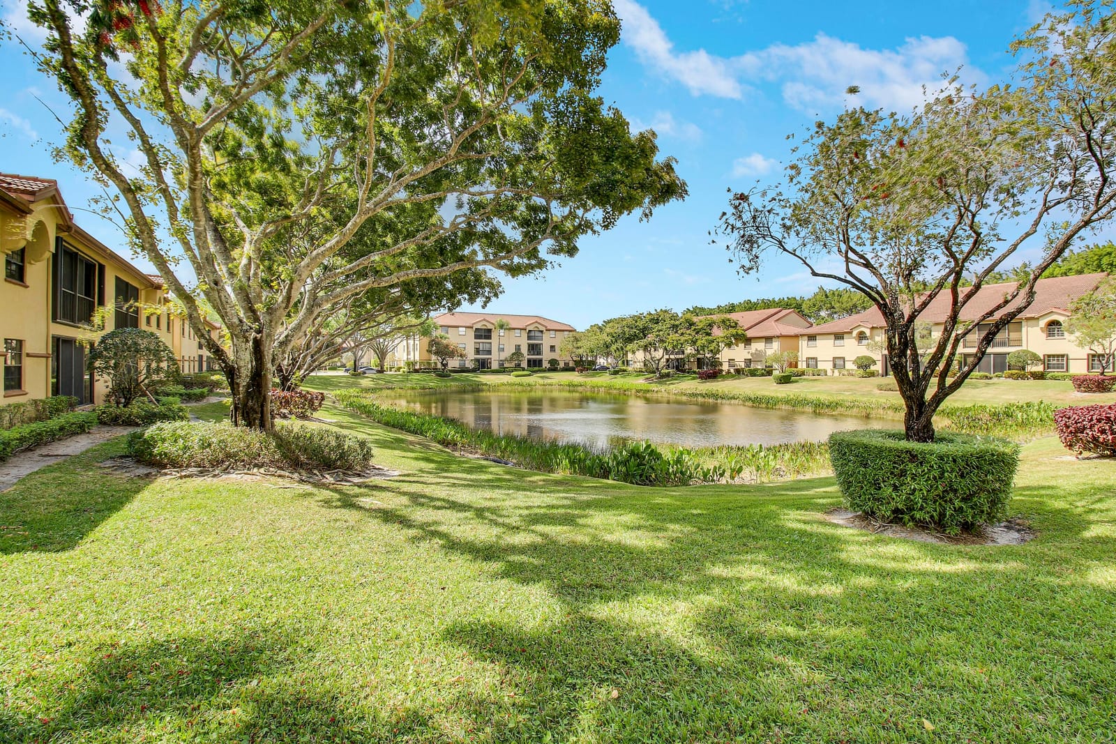 5115 Europa Drive E, Boynton Beach, FL 33437 photo 2