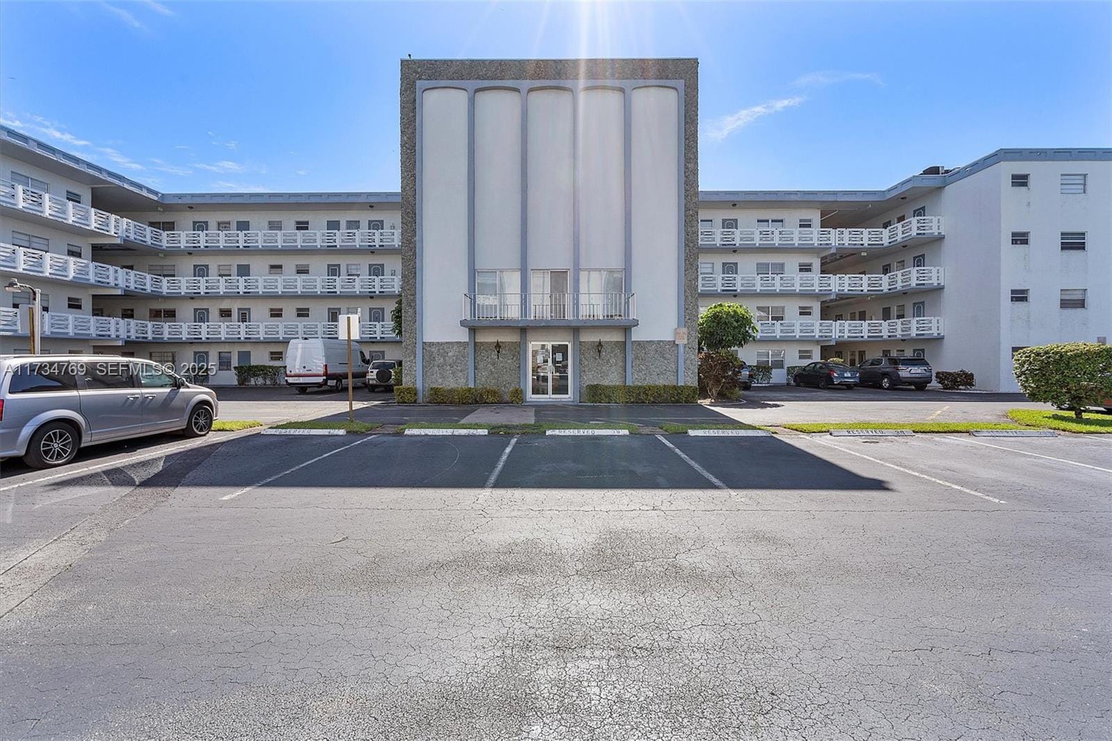 4050 NW 42nd Avenue 318, Fort Lauderdale, FL 33319