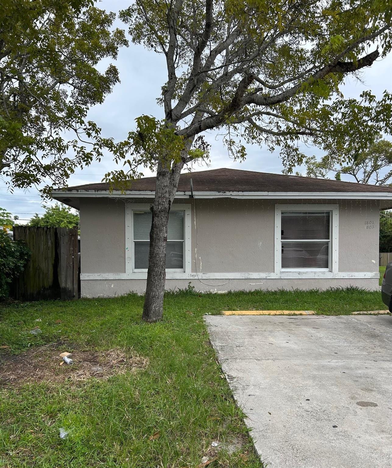 1801-1803 44th Terrace, FL 33317