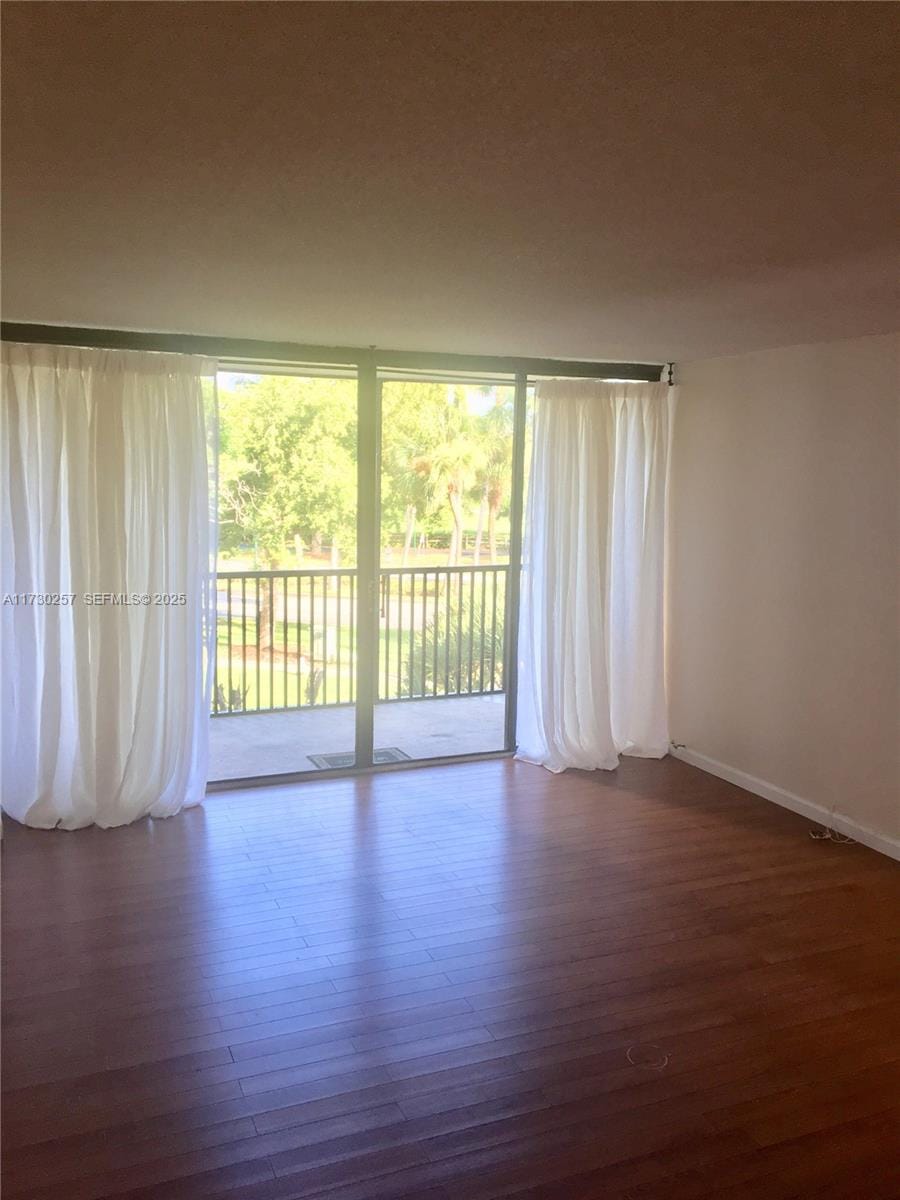 3101 N Country Club Drive 306, Aventura, FL 33180 photo 13