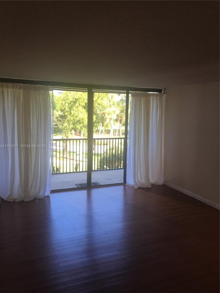 3101 N Country Club Drive 306, Aventura, FL 33180 photo 14