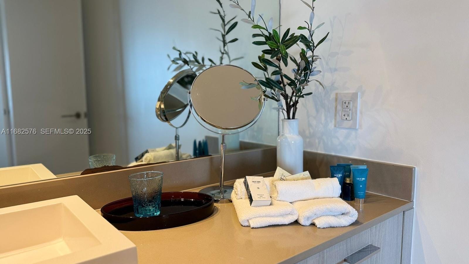 4111 S Ocean Drive 1512 — photo 12