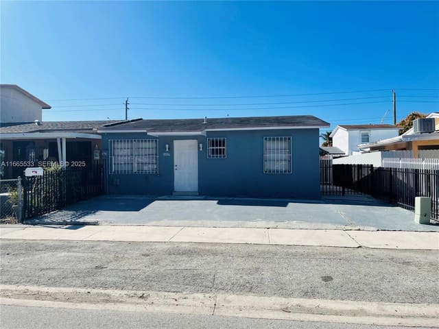 19316 NW 46th Avenue, sold in Kings Gardens Sec One, Miami Gardens, FL