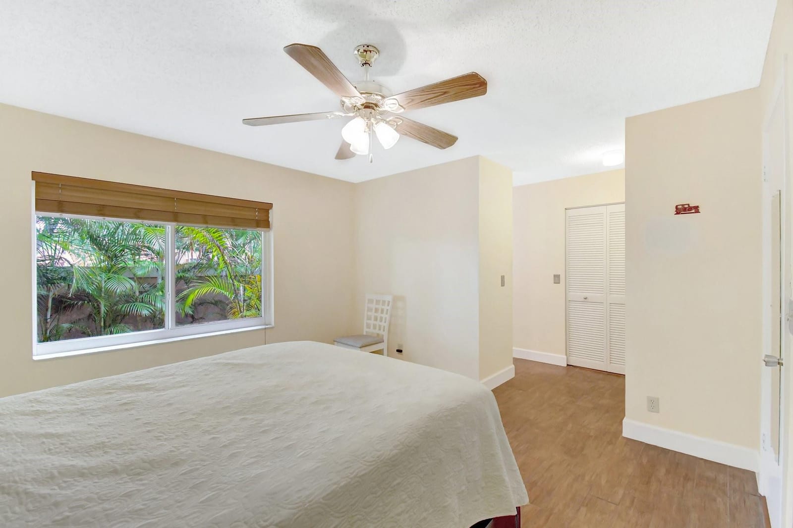 134 E Riverbend Drive, Sunrise, FL 33326 photo 24