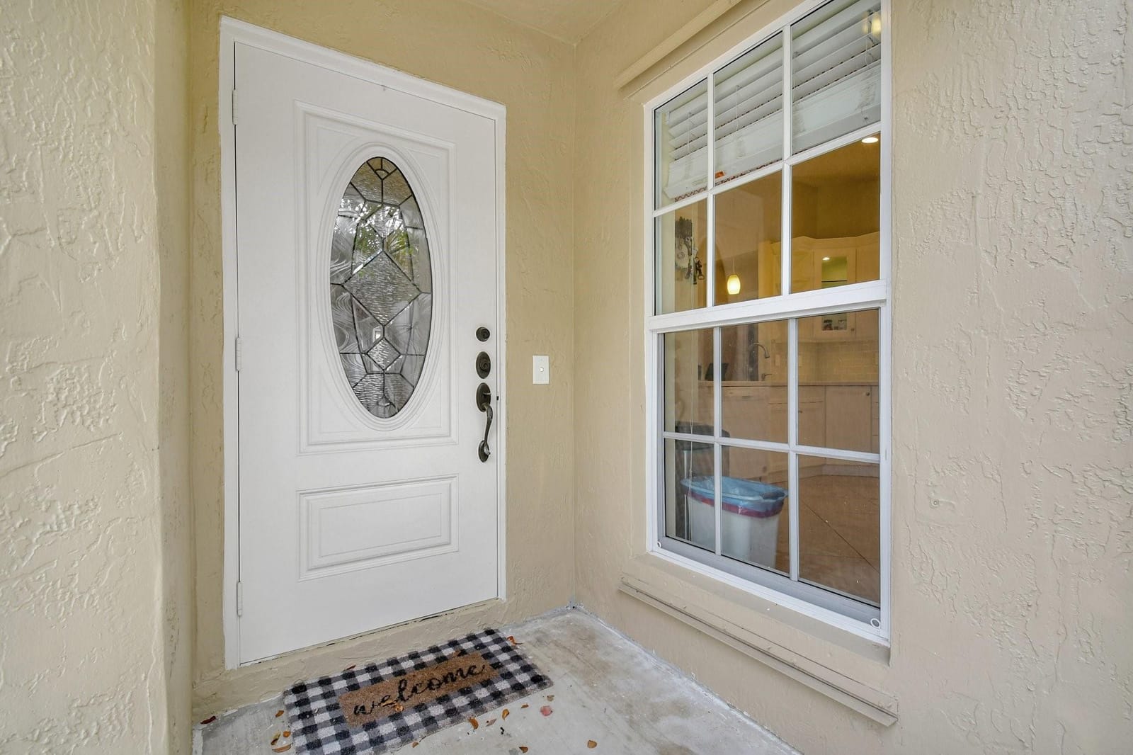 134 E Riverbend Drive, Sunrise, FL 33326 photo 5