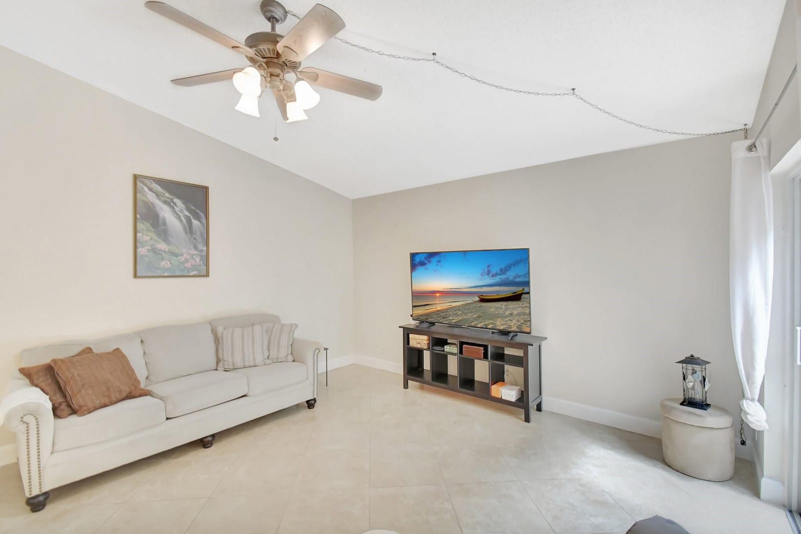 134 E Riverbend Drive, Sunrise, FL 33326 photo 8