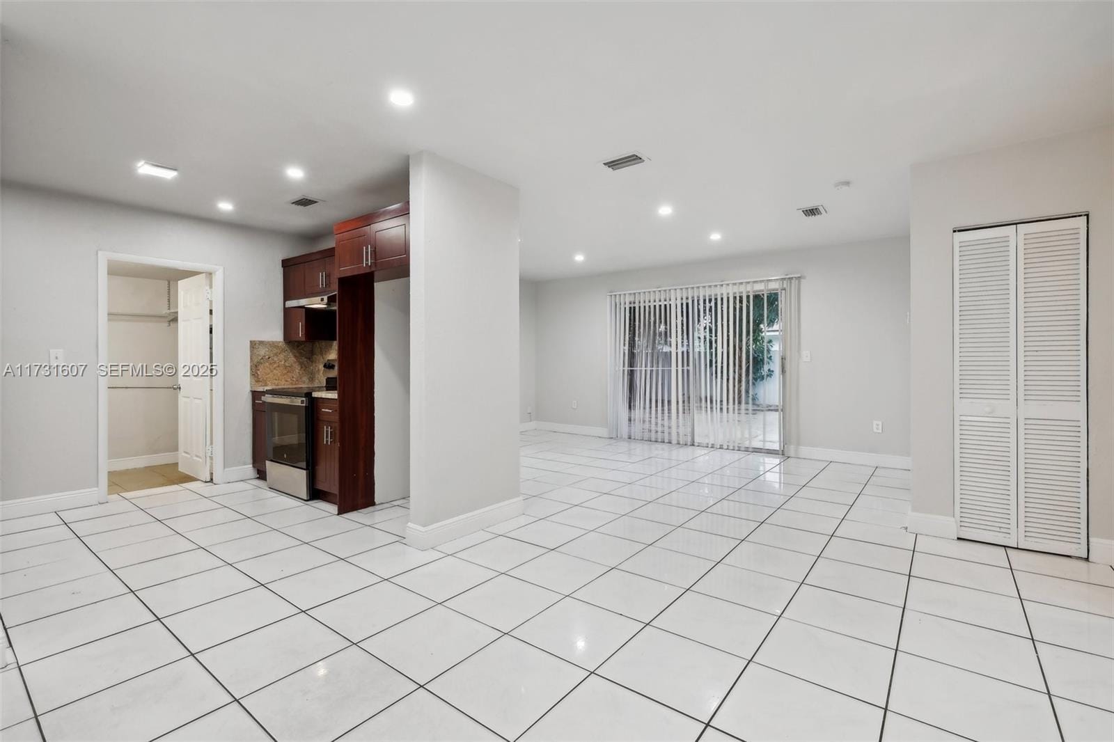 3851 NW 172nd Terrace, Miami Gardens, FL 33055 photo 2