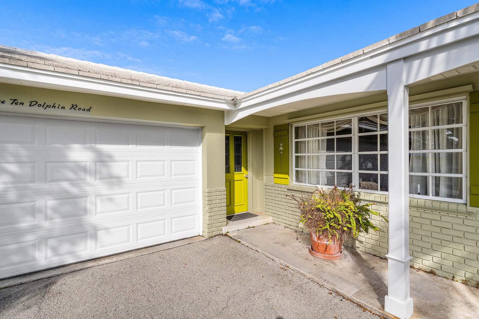 1210 Dolphin Road — photo 8