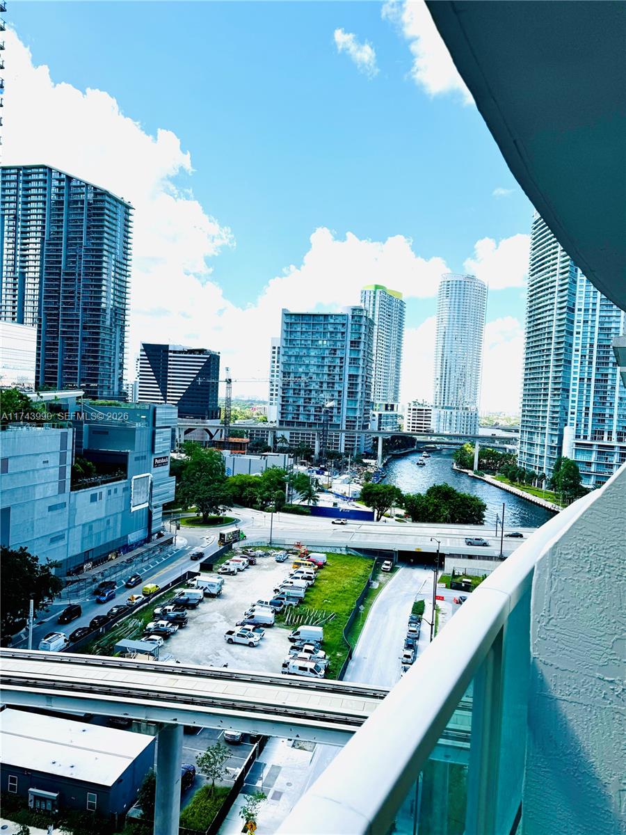 41 SE 5th Street 808, Miami, FL 33131, Miami