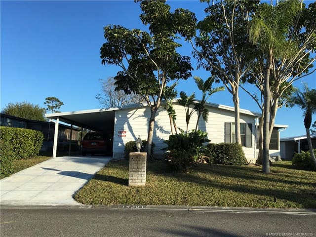 14301 SW Divot Drive G-33, Indiantown, FL 34956