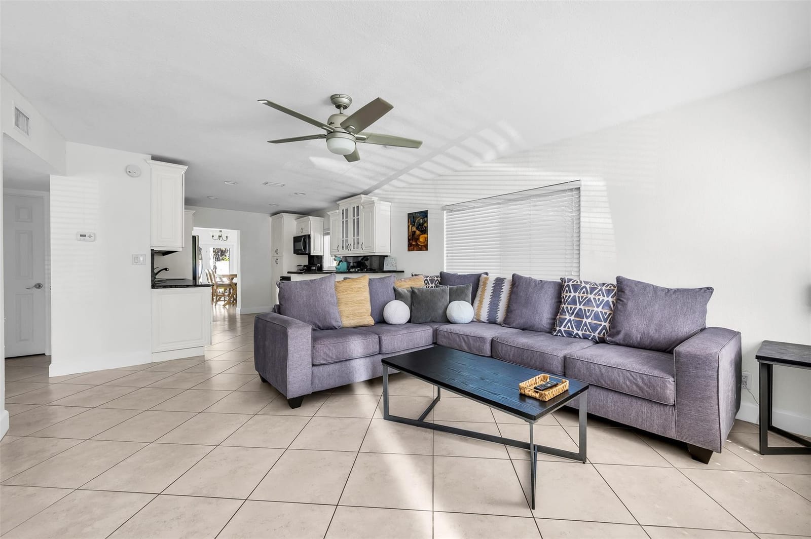 4641 Bougainvilla Drive — photo 3