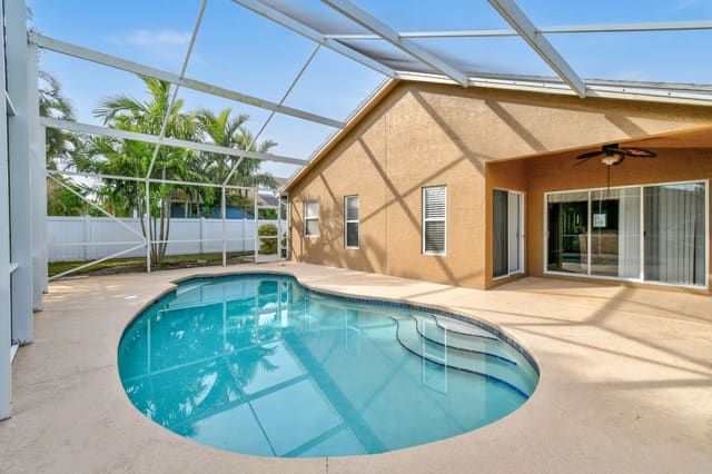 2786 SW Montego Terrace, sold in River Forest, Stuart, FL