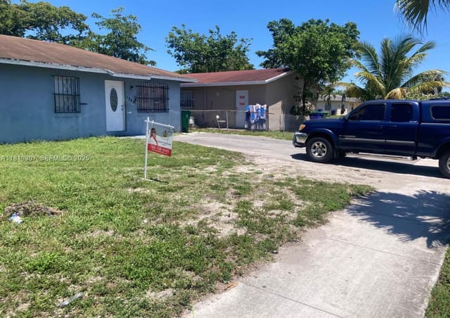 1265 NW 27th Avenue, Fort Lauderdale, FL 33311