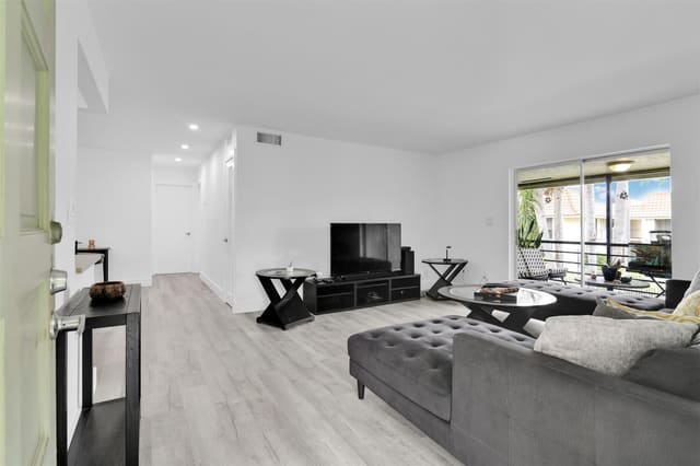 1124 13th Street 206A, sold in Boca Linda West, Boca Raton, FL