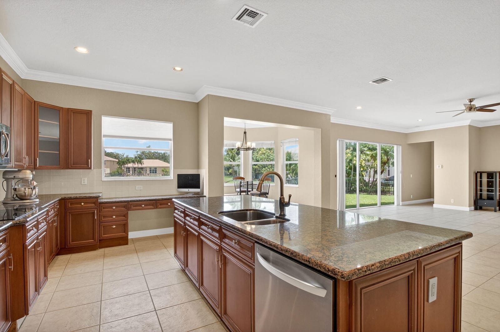 10359 Cypress Lakes Preserve Drive, Lake Worth, FL 33449 photo 14