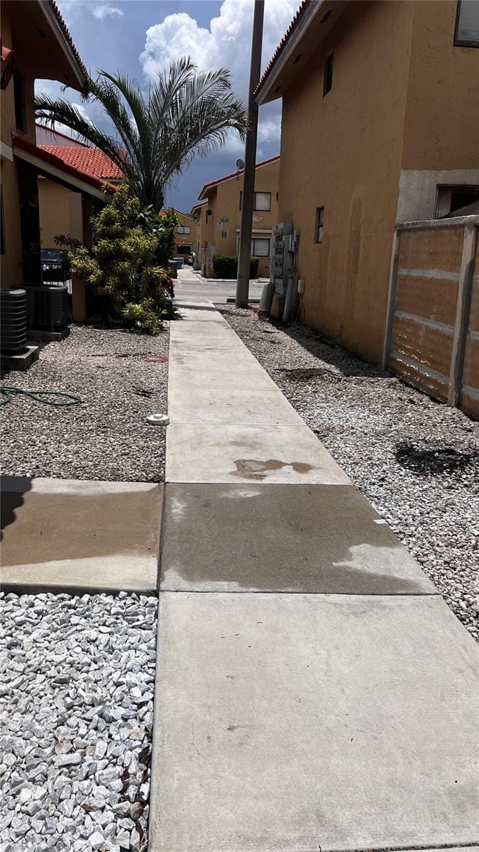 2760 W 61st Place 202, Hialeah, FL 33016 photo 18