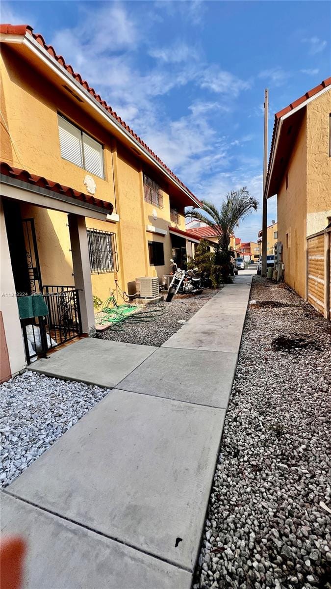 2760 W 61st Place 202, Hialeah, FL 33016 photo 22