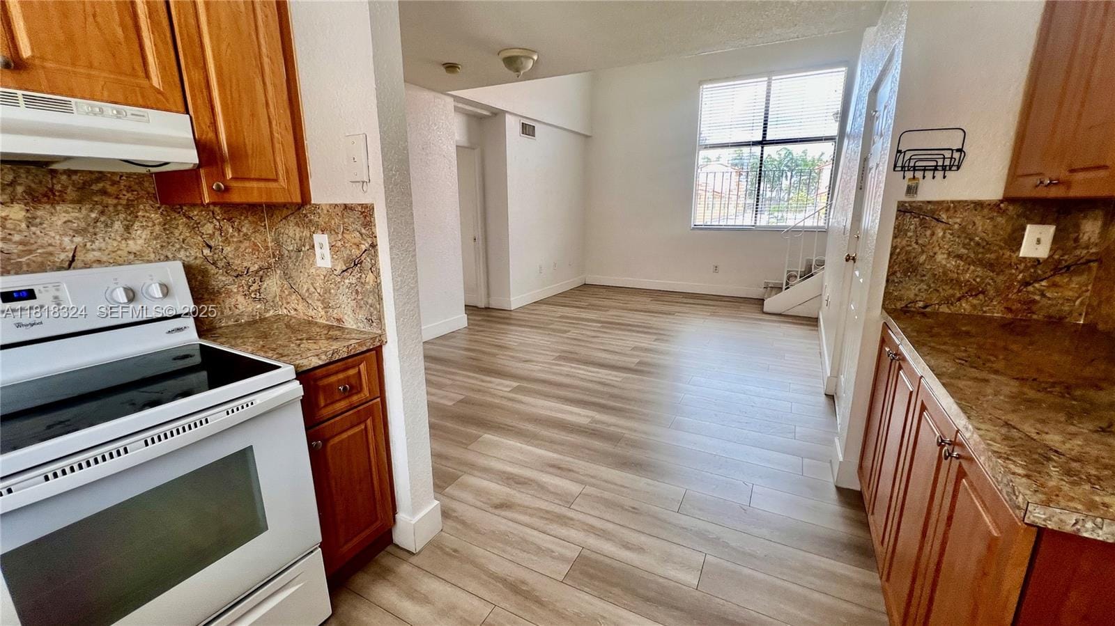 2760 W 61st Place 202, Hialeah, FL 33016 photo 5