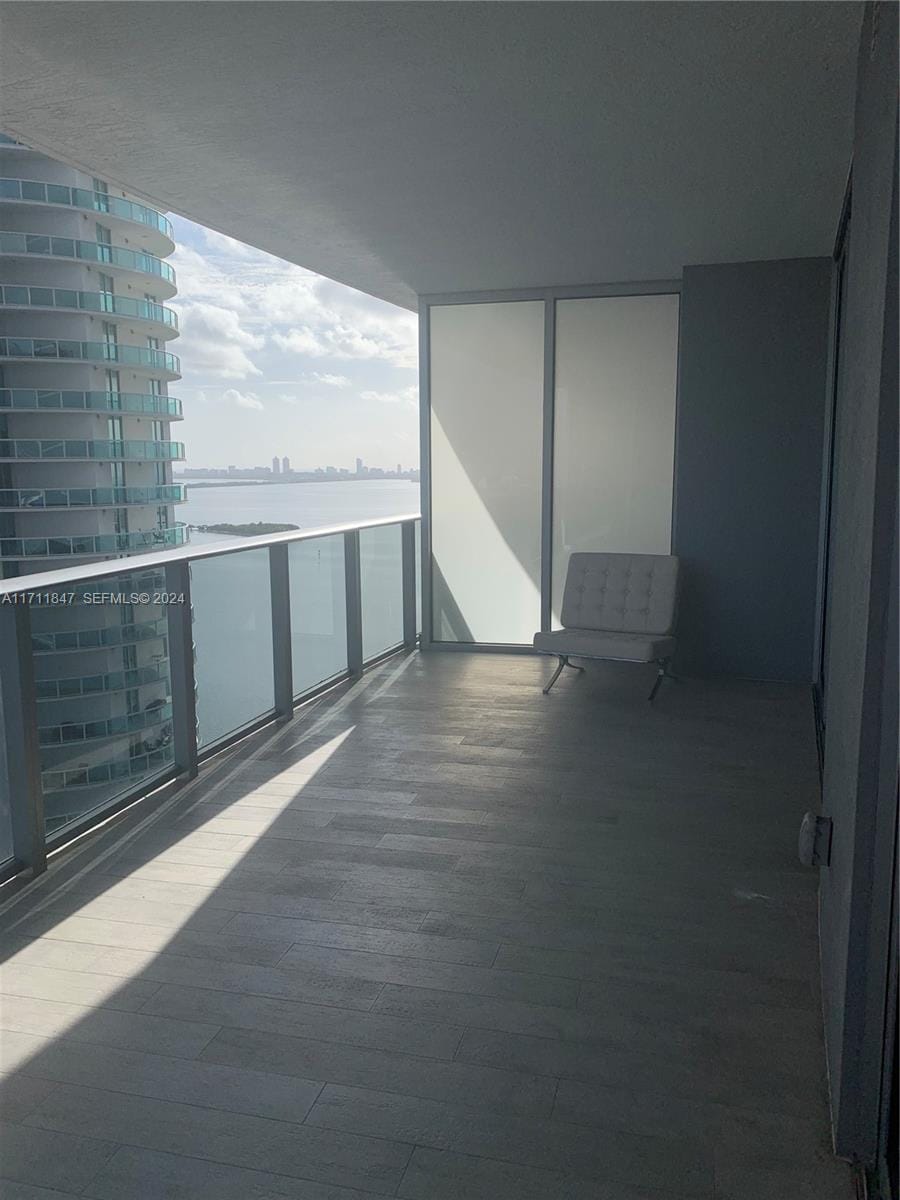 488 NE 18th Street 2705, Miami, FL 33132 photo 5
