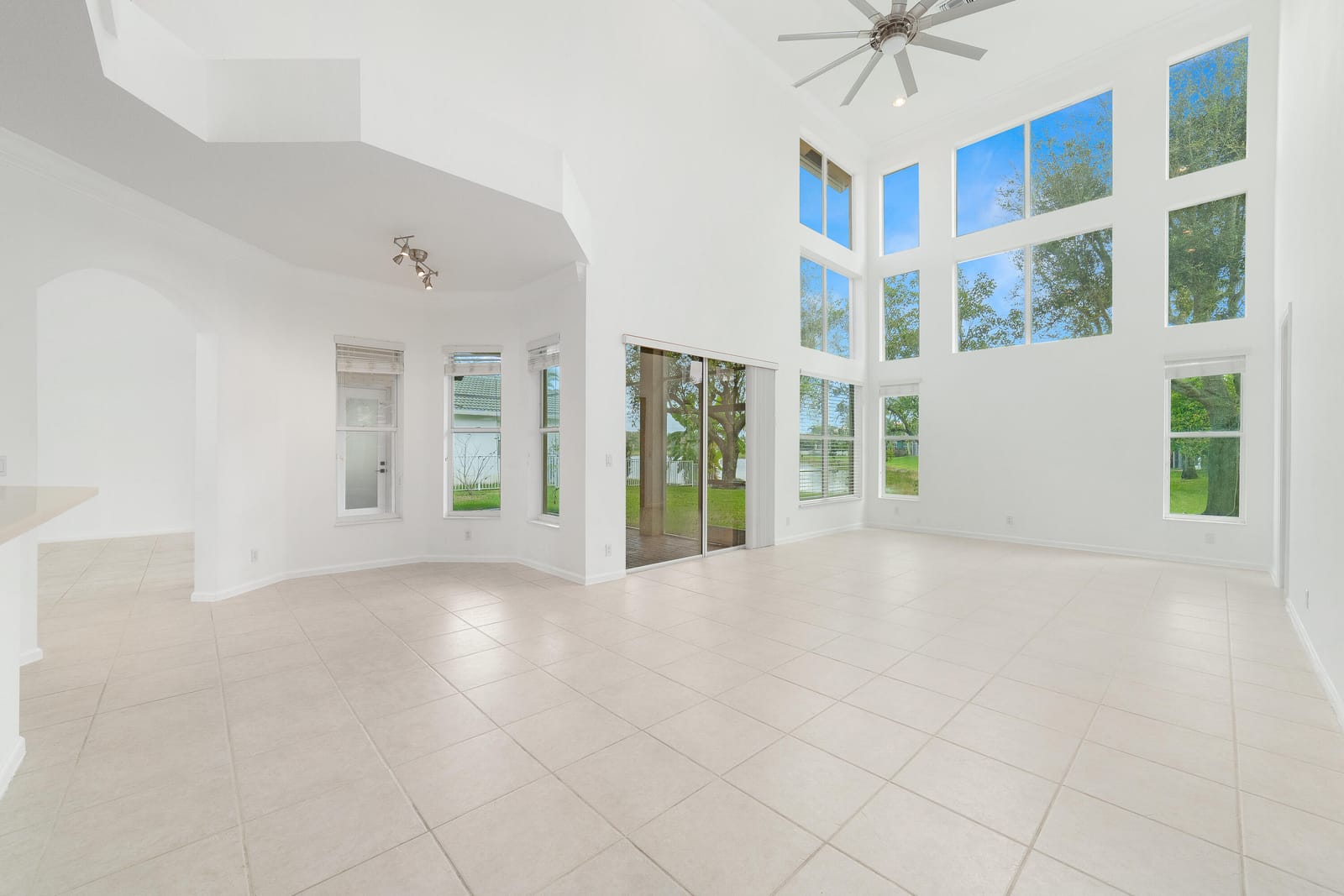 11552 Paradise Cove Lane — photo 3