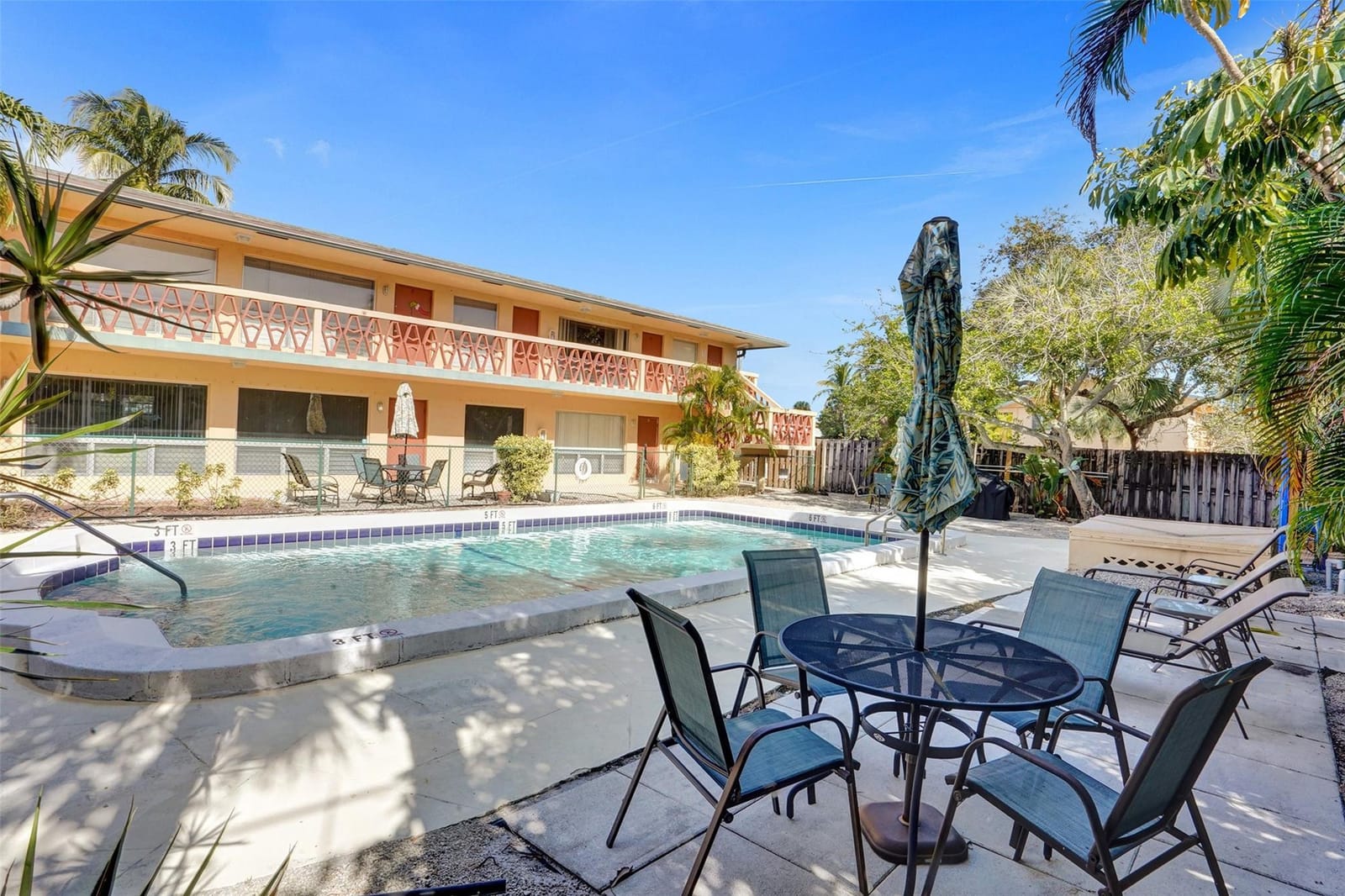 2624 NE 30th Place 102B, Fort Lauderdale, FL 33306