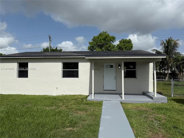 14940 Monroe Street, Miami, FL 33176