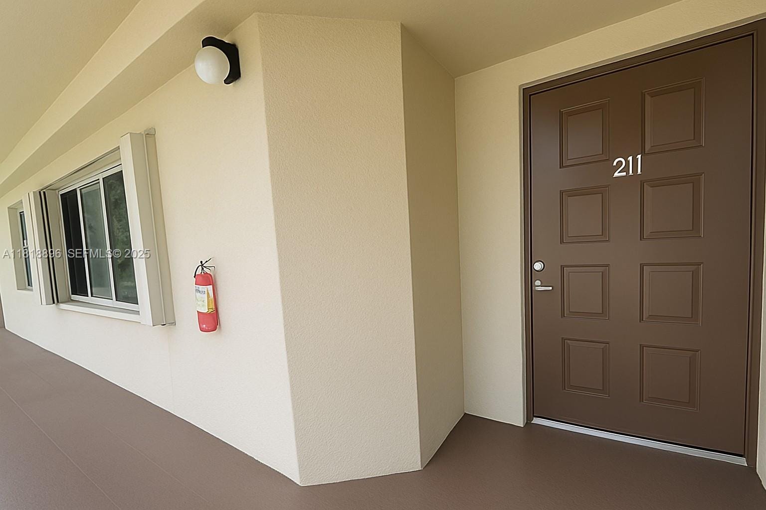 800 SW 142nd Avenue 211N, Pembroke Pines, FL 33027