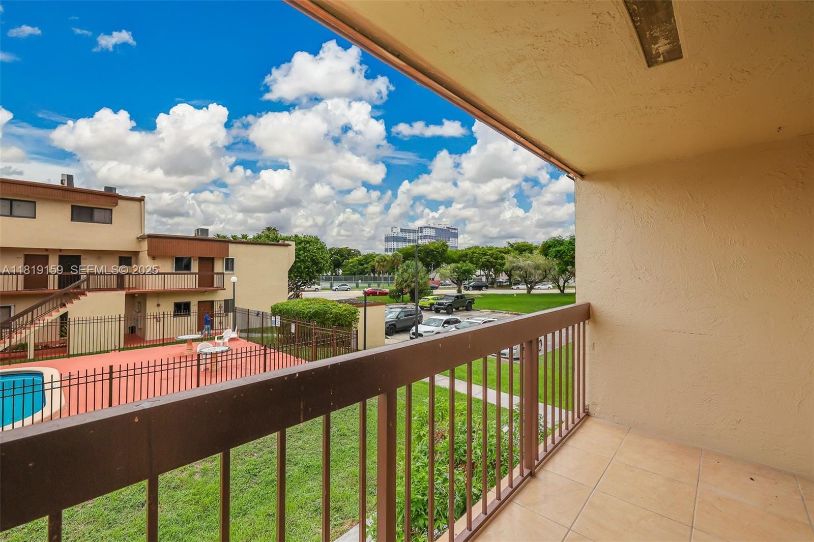 1121 SW 105th Avenue 302, Miami, FL 33174 photo 17