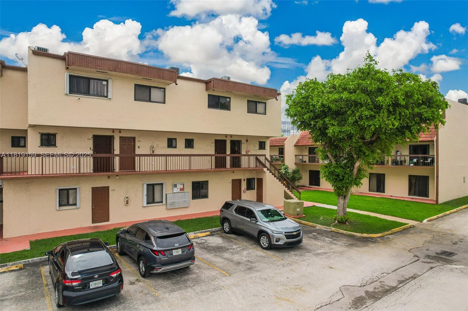 1121 SW 105th Avenue 302, Miami, FL 33174 photo 19