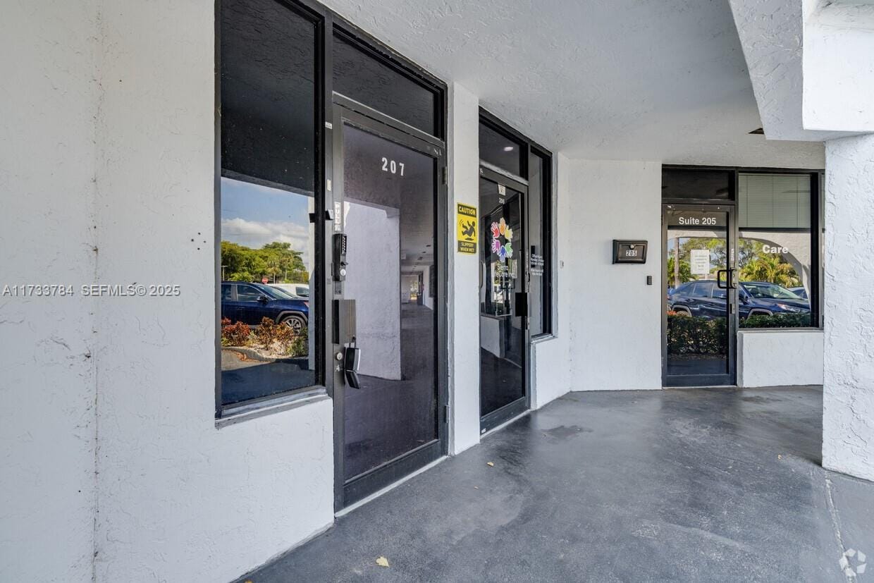 7100 W Commercial Boulevard — photo 10