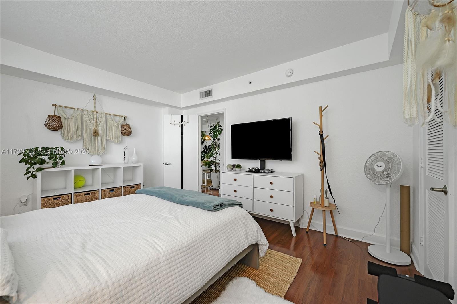 7501 E Treasure Drive 4H, North Bay Village, FL 33141 photo 13