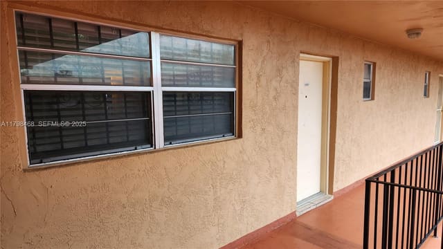 1810 W 56th Street 3420, Hialeah, FL 33012