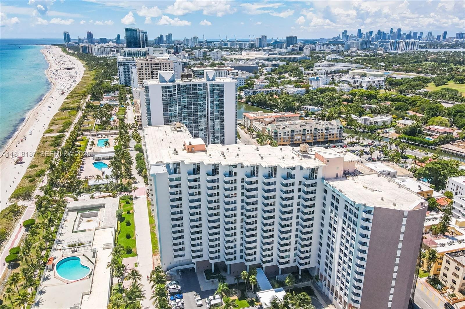 2899 Collins Avenue 946, Miami Beach, FL 33140 photo 23