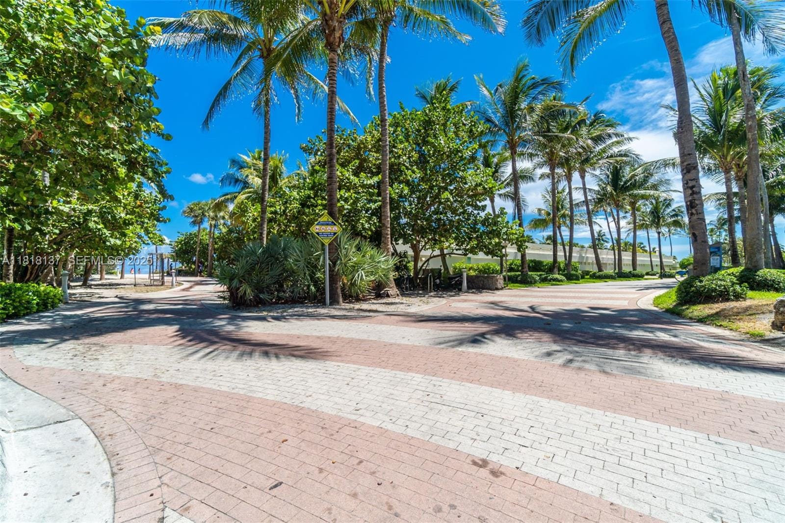 2899 Collins Avenue 946, Miami Beach, FL 33140 photo 27