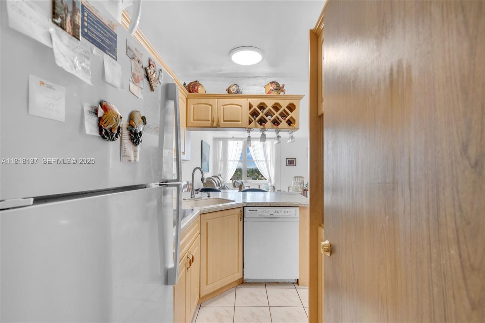2899 Collins Avenue 946, Miami Beach, FL 33140 photo 9