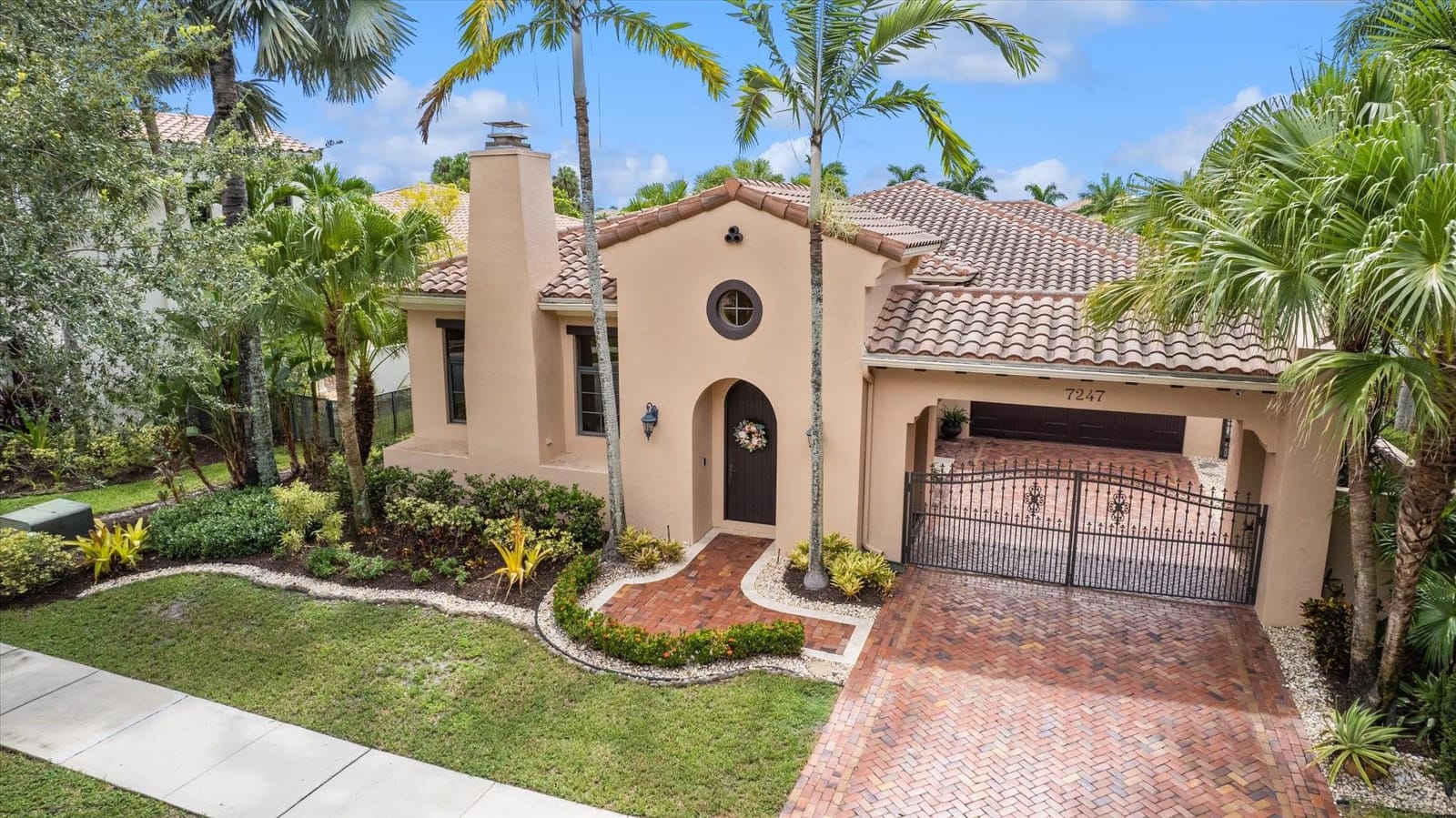 7247 Wisteria Avenue, Parkland, FL 33076