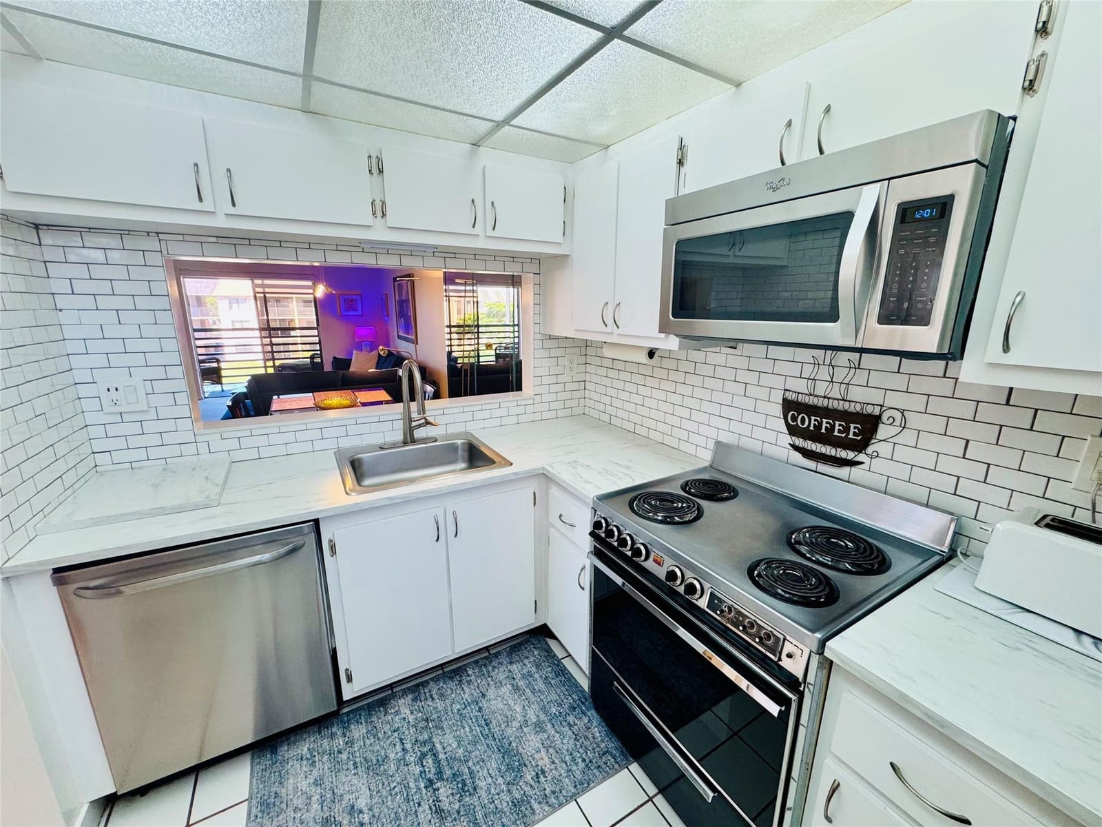10130 Sunrise Lakes Boulevard 301, Sunrise, FL 33322