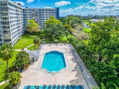 4200 Hillcrest Drive 711, Hollywood, FL 33021 photo 20