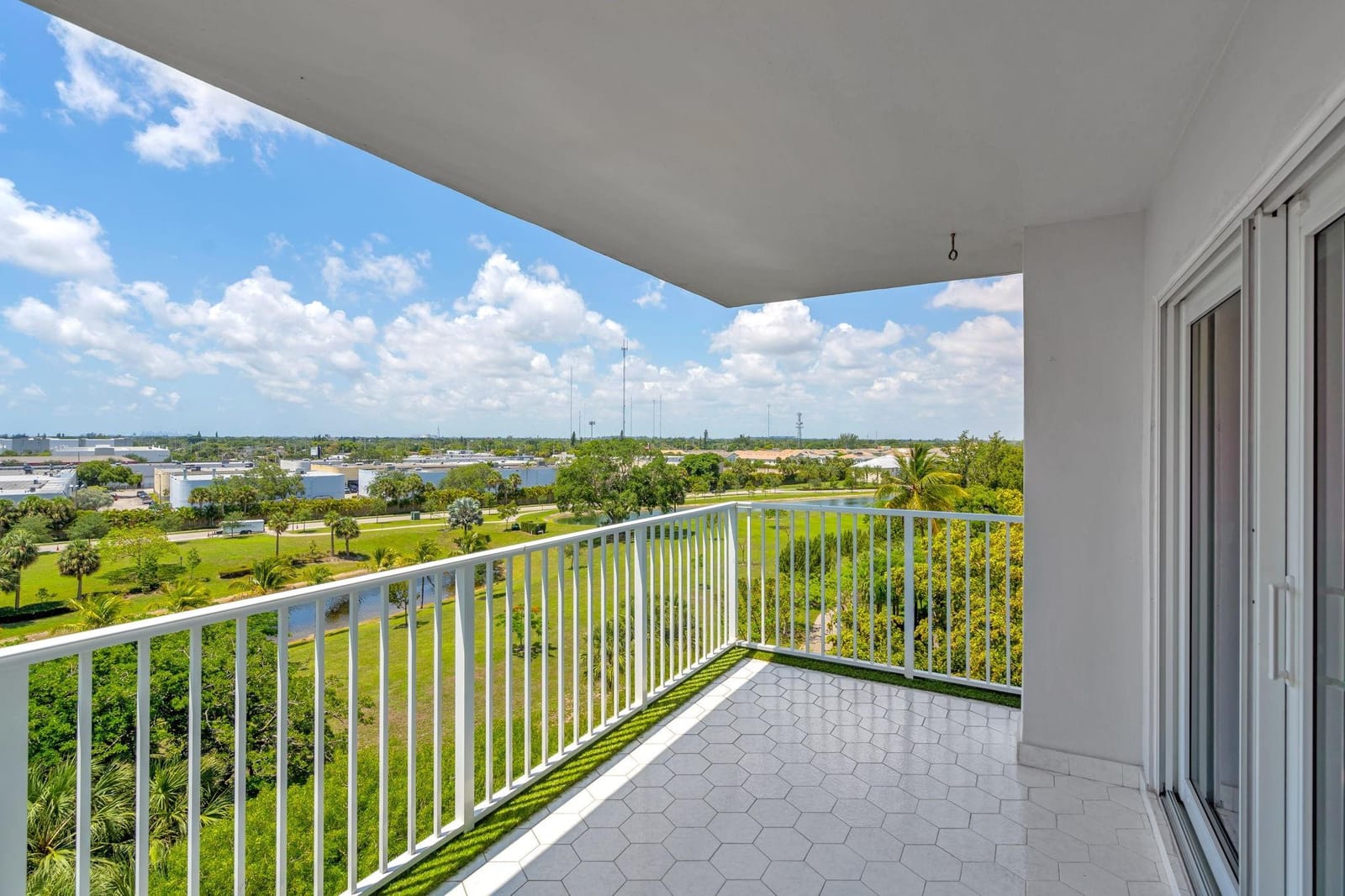 4200 Hillcrest Drive 711, Hollywood, FL 33021 photo 22