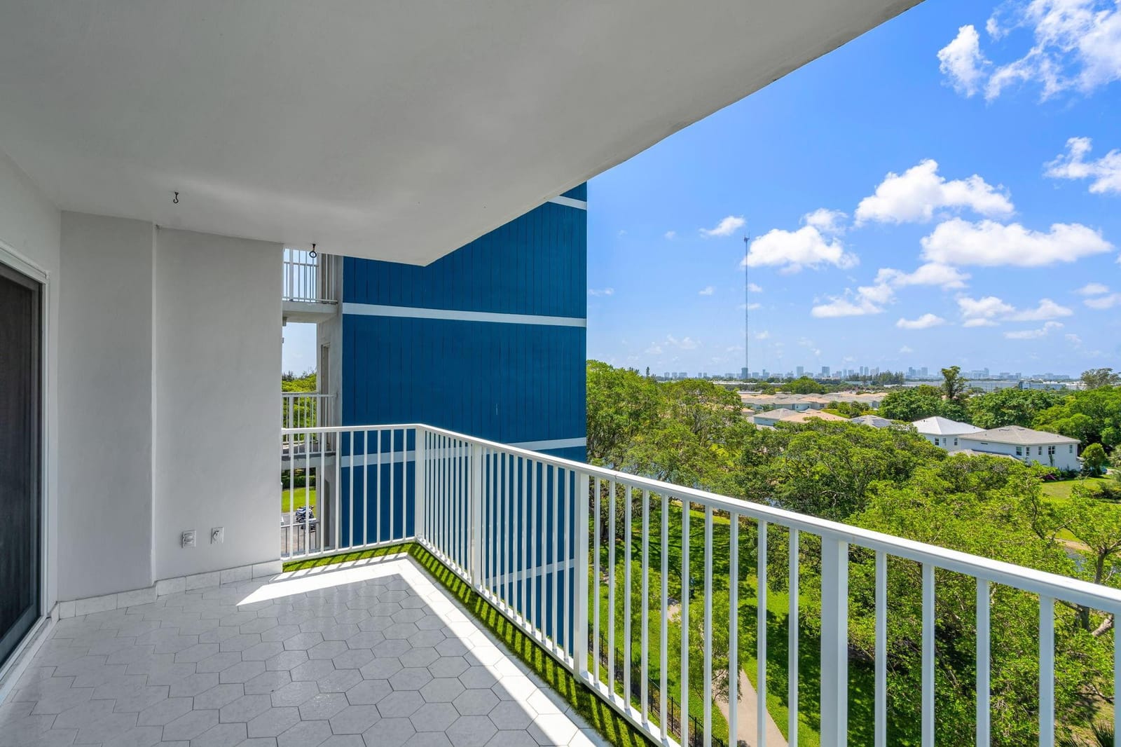 4200 Hillcrest Drive 711, Hollywood, FL 33021 photo 23