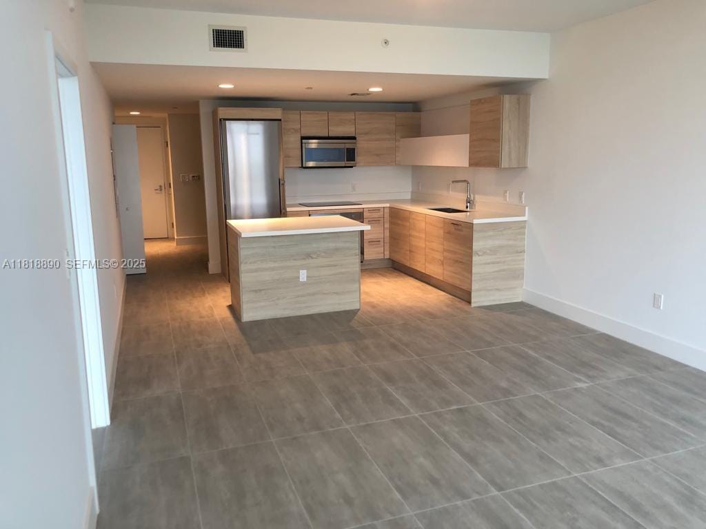 16385 Biscayne Boulevard 1005 — photo 2