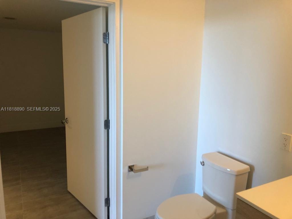 16385 Biscayne Boulevard 1005, North Miami Beach, FL 33160 photo 22