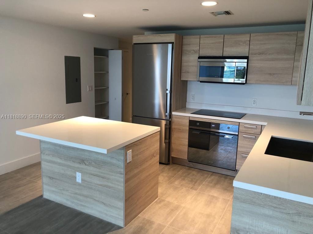 16385 Biscayne Boulevard 1005 — photo 4
