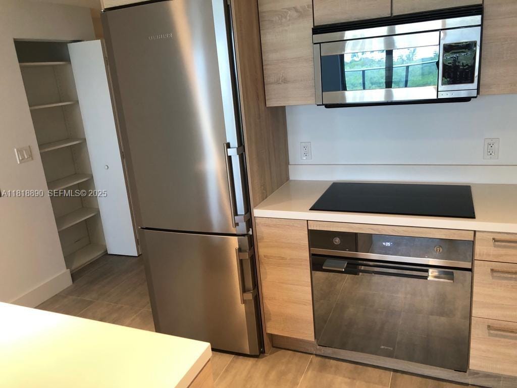 16385 Biscayne Boulevard 1005 — photo 8