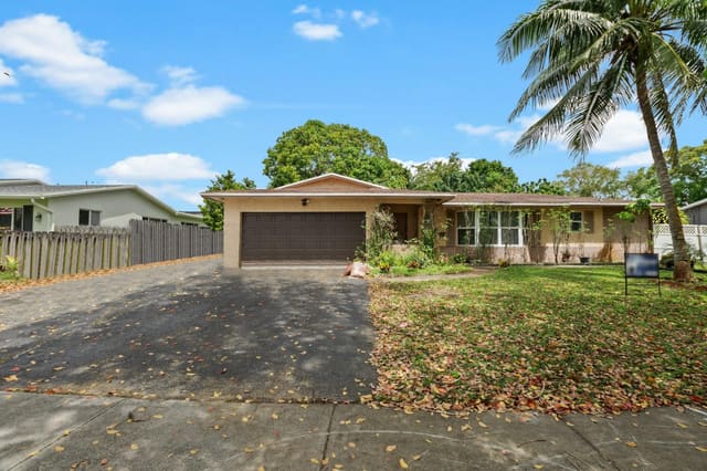 5511 SW 8th Street, Plantation, FL 33317