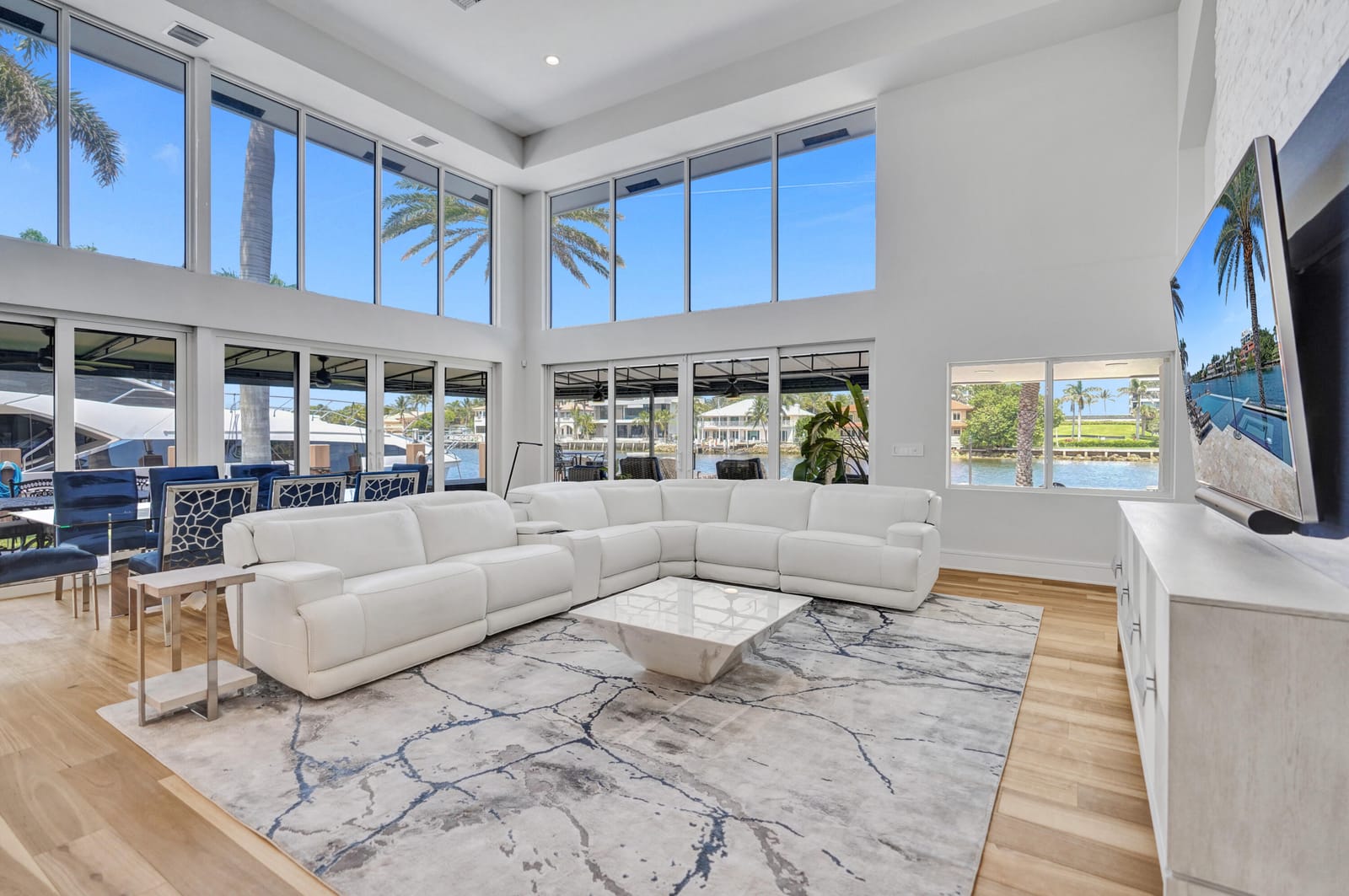 961 Iris Drive — photo 11