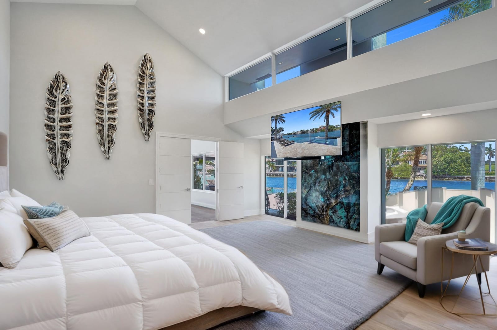 961 Iris Drive — photo 12