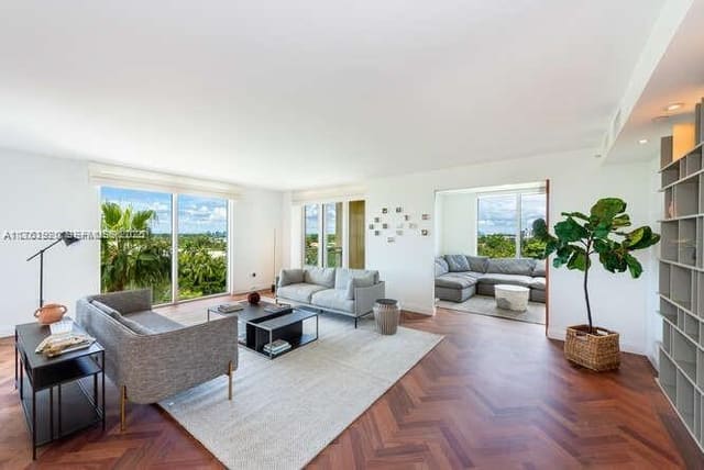 445 Grand Bay Drive 602, sold in Grand Bay Residences Cond, Key Biscayne, FL