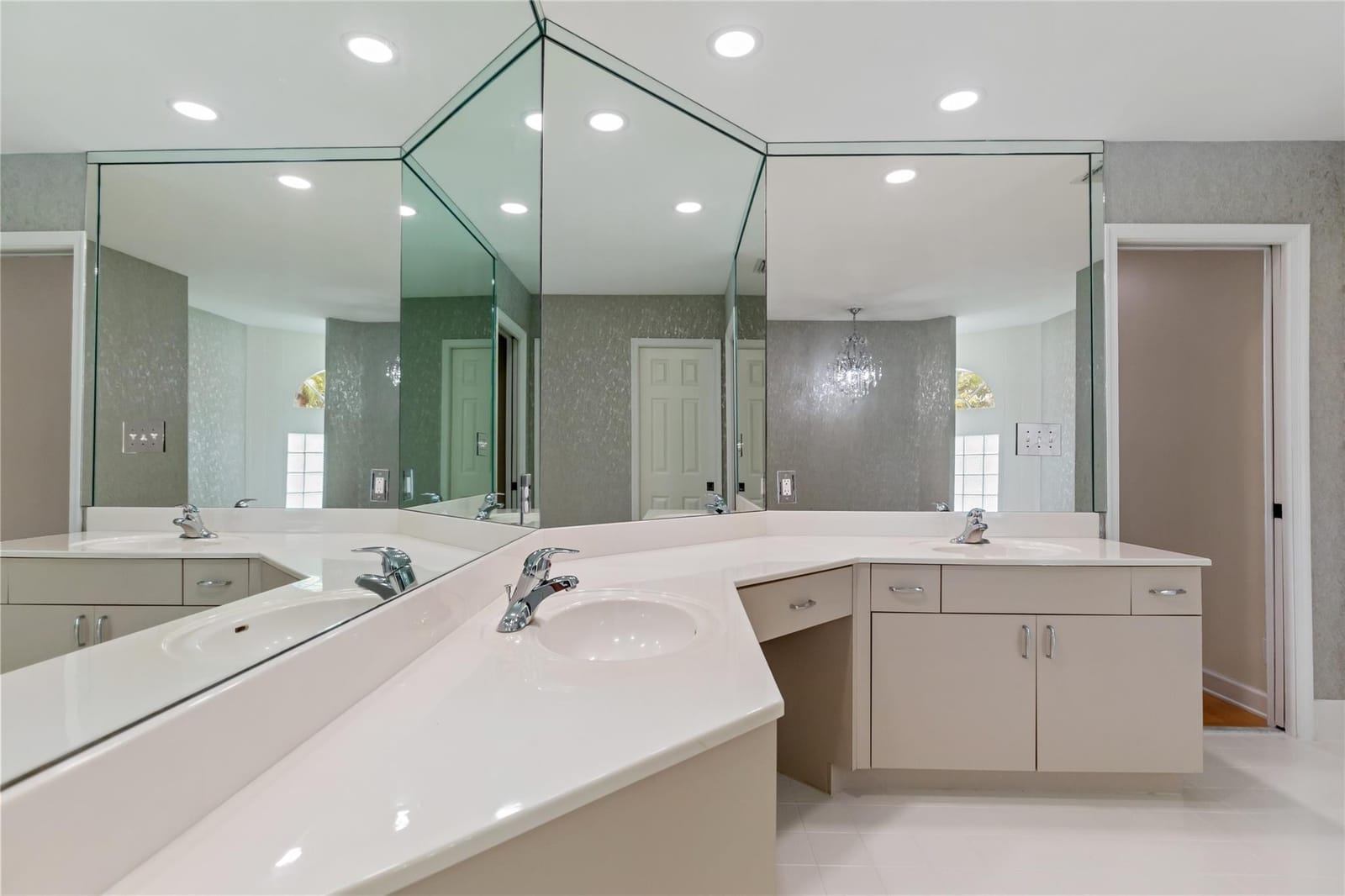 4940 Kensington Circle, Coral Springs, FL 33076 photo 21